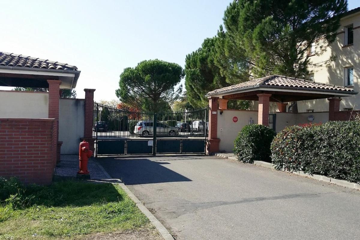 Ferienwohnung Le Sporting Land - Avec Entree Autonome, Parking Prive & Sa Piscine ! - Gaillac Exterior foto
